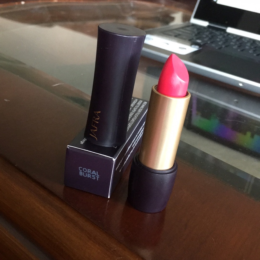 Jafra matte lipstick